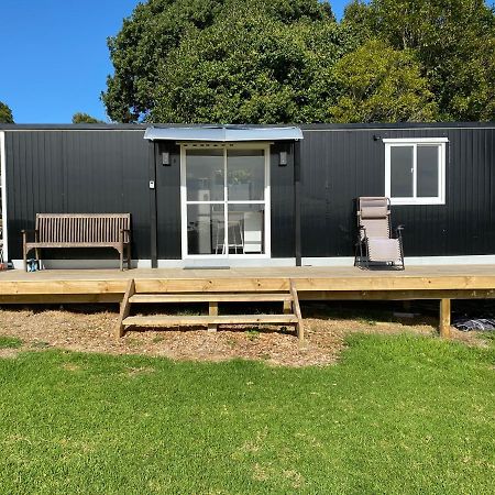 Cosy Cabin To Stay Even Better Than Glamping Pukekohe Экстерьер фото