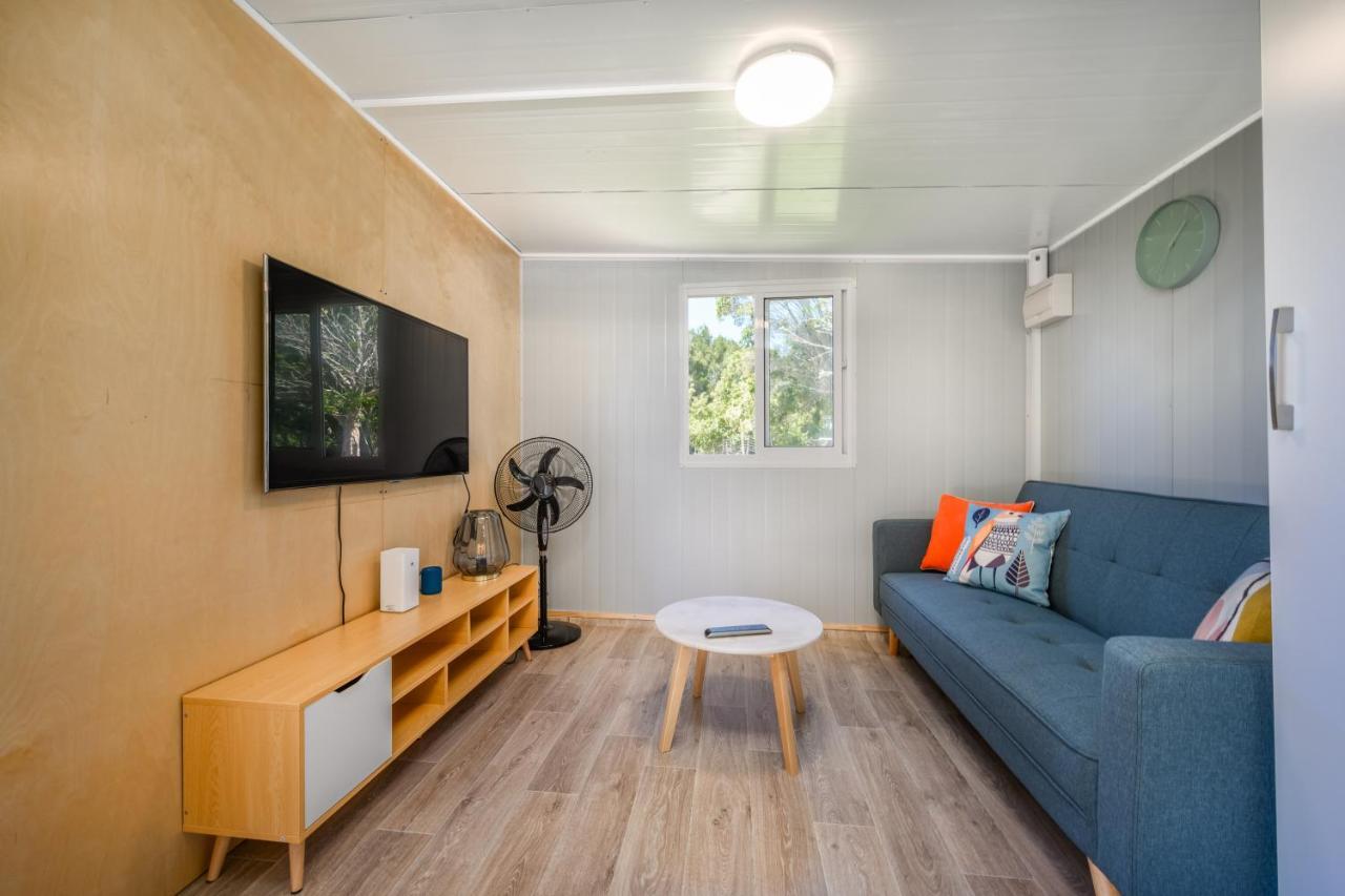 Cosy Cabin To Stay Even Better Than Glamping Pukekohe Экстерьер фото